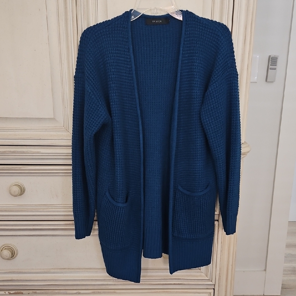 Teal Blue Knit Cardigan with Ribbed Details